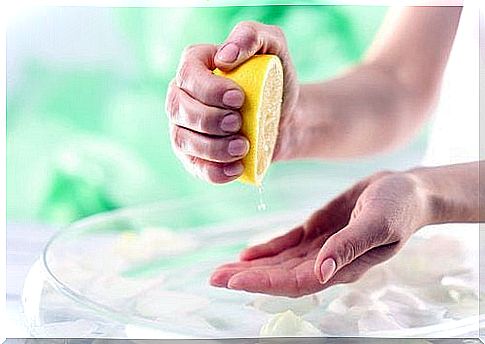 use lemon against stains 