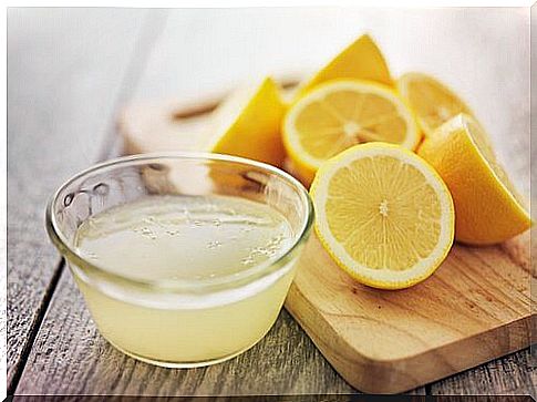 use the lemon to gargle 