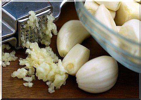 Garlic helps heal mouth sores